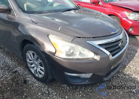 2015 Nissan Altima 2.5 z USA, uszkodzony, nr VIN 1N4AL3AP9FC471795